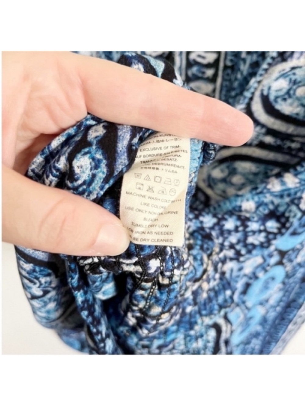 Free People Wild & Free shirt blue white paisley cropped bohemian long sleeves - Picture 8 of 10